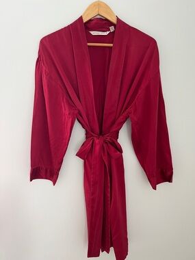 Victoria's Secret | 100% Silk Red Robe XS/S